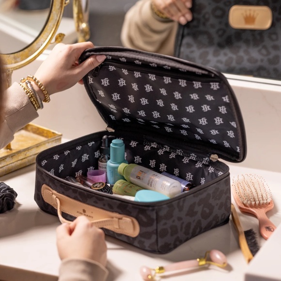 NWT Jon Hart Large Travel Kit & Roll Up Organizer W Initials "SFD" - Picture 5 of 9